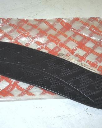 TAPPETO DX RALLY 50 APRILIA AP8231996