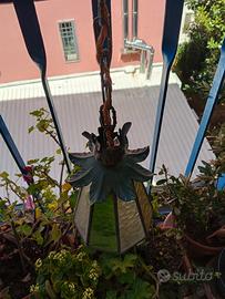 lampadario di colore verde  una luce