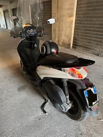 Piaggio Beverly 125- elegante e affidabile