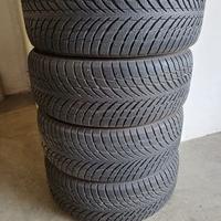 Set Gomme invernali NOKIAN TYRES