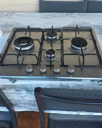 Piano cottura a gas 4 fuochi