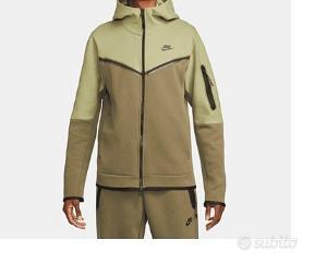 NIKE TECH FLEECE