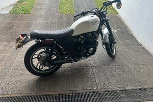 Yamaha Xj 550