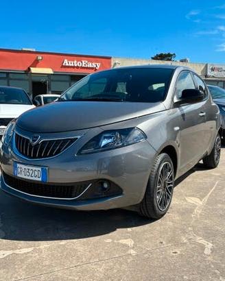 Lancia Ypsilon 1.0 FireFly 5 porte S&S Hybrid Gold