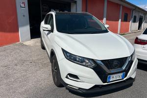 Nissan Qashqai 1.5 dCi N-Connecta