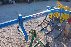 Trattore raccogli ceppi a 4 punti marca VOLGARINO