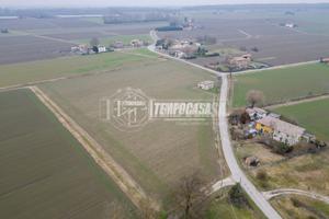 TERRENO AGRICOLO IN ZONA TRANQUILLA