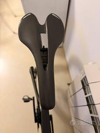 Sella bici carbonio 104gr