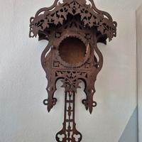 legno traforato antico per orologio cucu