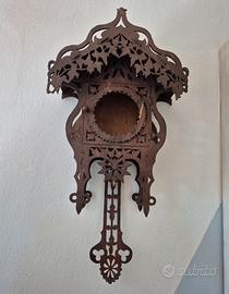 legno traforato antico per orologio cucu
