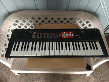 Tastiera Yamaha PSR -F51 