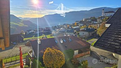 accogliente bilocale con garage a Laion - Via Nass