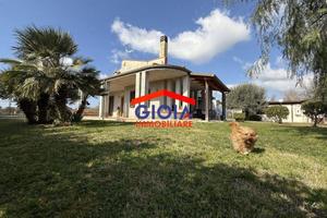 Villa di 433 m² con più di 5 locali a Sessa Aurunc