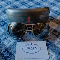 occhiali da sole Prada 