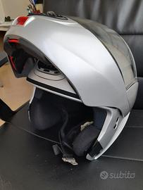 Casco praticamente nuovo