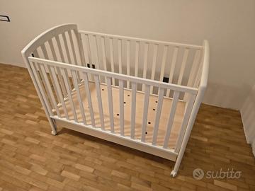 Lettino bambini con sponda regolabile