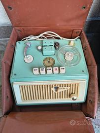 registratore a nastro vintage a valvole marca GBC