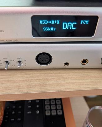 Amplificatore Cuffie/Preamp Bilanciato TOPPING A90