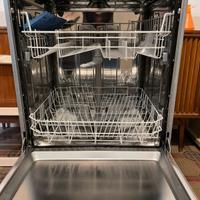 Lavastoviglie indesit