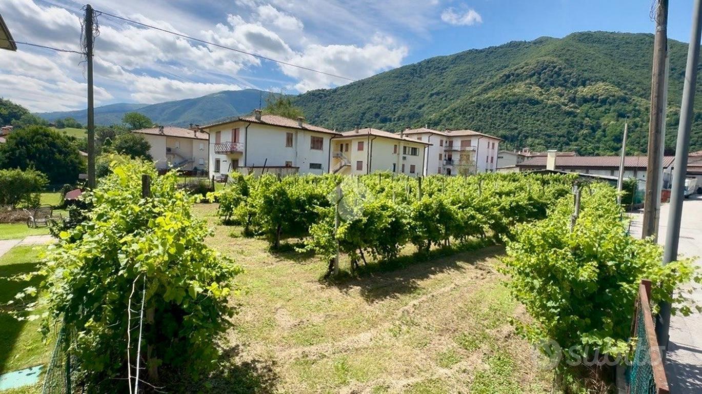 TER. RESIDENZIALE A FOLLINA - Vista 4