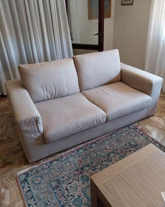 Copia di divani in cotone e piuma