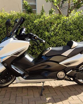 Yamaha TMax