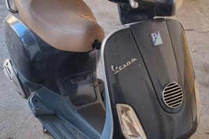 Vespa 50 paggio