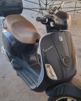 Vespa 50 paggio