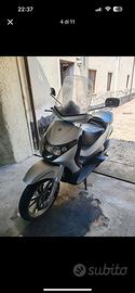 Moto 125 c.c. Beverly