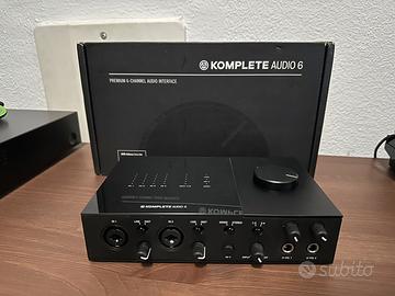 Scheda Audio Komplete Audio 6 MK2 (CON DIFETTO)