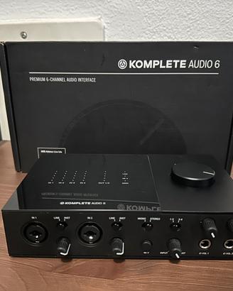 Scheda Audio Komplete Audio 6 MK2 (CON DIFETTO)