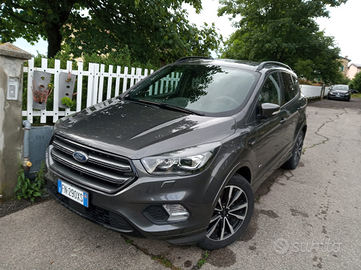 Ford KUGA ST line 4x4