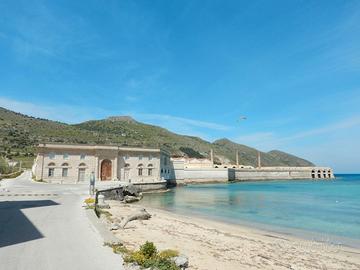 Casa turchese a 50metri dal mare e dal centro paes