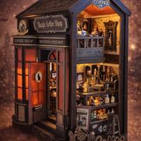 Booknook “Magic Coffee Shop” – Miniatura artigiana
