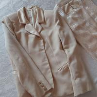 VESTITO CON GIACCA