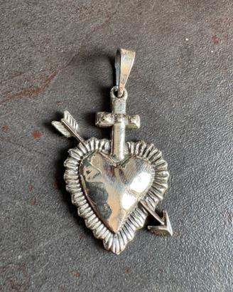 Ciondolo argento sacro cuore croce ex voto