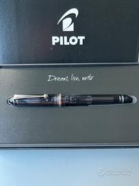 Pilot Custom 74 stilografica