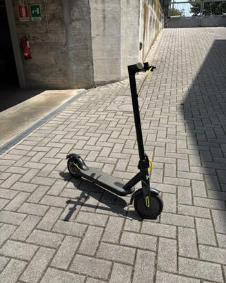 monopattino elettrico lexgo r9 lite