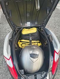 Peugeot satellis 250