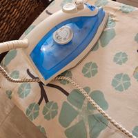 stirella con ferro da stiro 