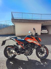 Duke 125 2018 tagliandata- revisionata