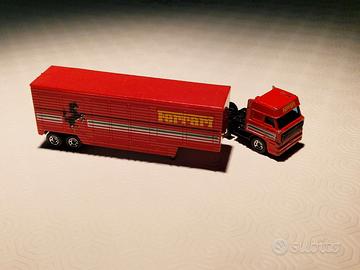Matchbox Camion Scuderia Ferrari