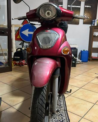 Scooter Kymco People 150cc in buone condizioni