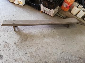 Panca antica poggia piedi in legno