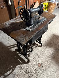 Macchina da cucire singer