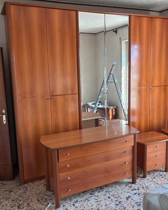 Armadio comodini comò