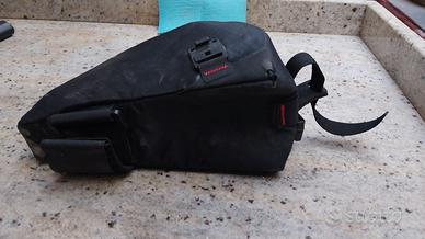 Revelate designe mag tank 2000