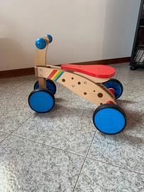Triciclo in legno