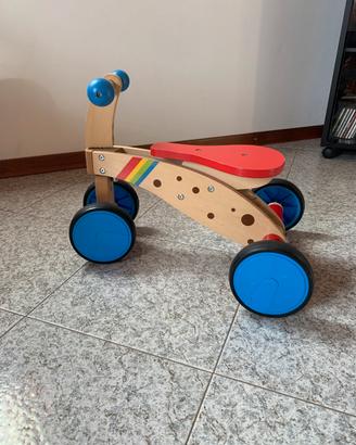 Triciclo in legno