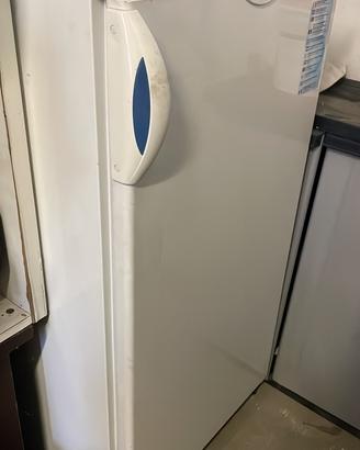 Freezer/congelatore verticale WHIRLPOOL